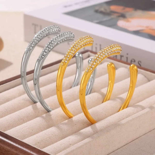 Stelvio Bijuterie Premium: Bratara Titan Cu Zirconiu, Stralucire De Lux Si Rezistenta Indelungata Bf929x Premium