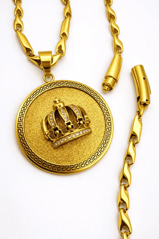 Stelvio Lant Barbatesc Inox Placat Aur 18k Cu Medalion Coroana, Lant Solid Cu Inchizatoare Model Nou, Lungime 60 Cm, Diametru Medalion 5 Cm, Stil Elegant - Lc150j Premium