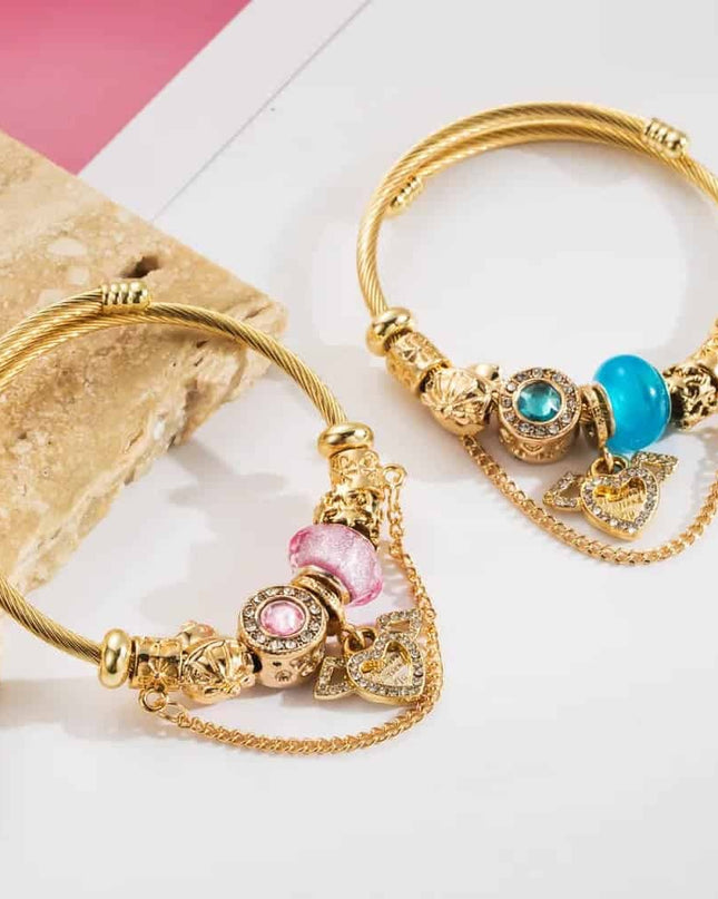 Bratara Aurie Din Inox Cu Talisman Si Margele Colorate – Accesoriu Elegant Si Reglabil Pentru Femei