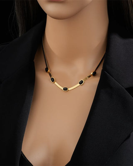 Lantisor Inox Auriu Snake Piatra Neagra
