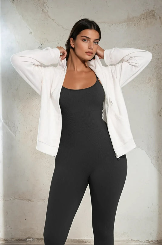 Salopeta Neagra Seamless cu Bretele Subtiri Reglabile și Susținere Abdominală – Modelatoare si Comfort Fit ptr Sala