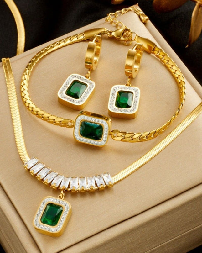 Set Bijuterii Placat Aur 18k, Lant 39+5cm, Bratara 17+5cm, Cercei Si Piatra Verde Smarald