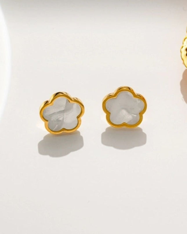 Set Bijuterii Placate Aur 18k, Floare Alba Sidef – Lant Colier, Cercei Si Bratara Asortate