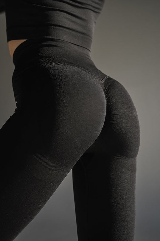 Set Negru din Două Piese cu Top și Colanți, Design Seamless, Efect Push-up Evidențierea Siluetei, Inclusiv Bluza cu Mâneci Lungi