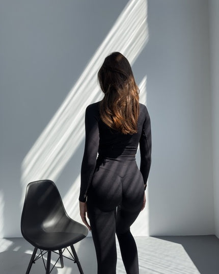 Set Negru din Două Piese cu Top și Colanți, Design Seamless, Efect Push-up Evidențierea Siluetei, Inclusiv Bluza cu Mâneci Lungi
