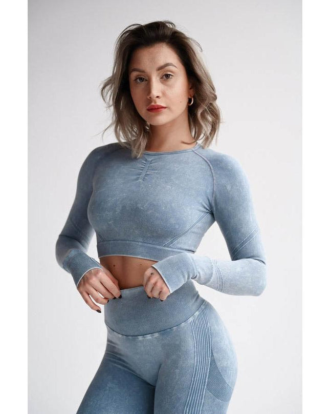 Set Sport Albastru Deschis din Două Piese cu Top și Colanți, Design Seamless pentru Confort Maxim și Evidențierea Siluetei
