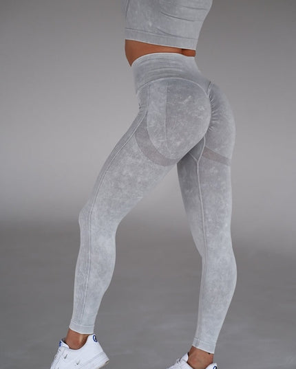 Set Sport Gri Deschis Din Doua Piese Cu Bluza Si Colanti , Cusatura Incretita Si Contur Push-Up Pentru Evidentierea Feselor