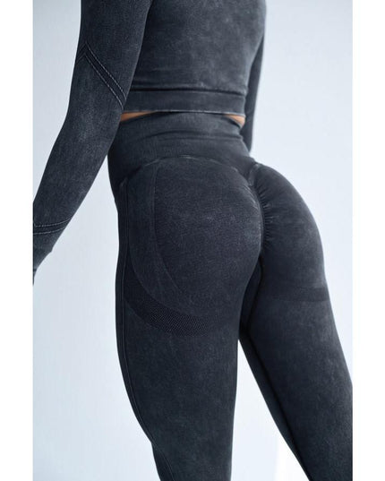 Set Sport Negru Din Doua Piese Cu Bluza Si Colanti , Cusatura Incretita Si Contur Push-Up Pentru Evidentierea Feselor