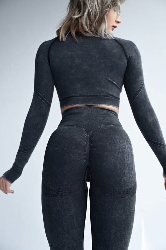 Set Sport Negru Din Doua Piese Cu Bluza Si Colanti , Cusatura Incretita Si Contur Push-Up Pentru Evidentierea Feselor