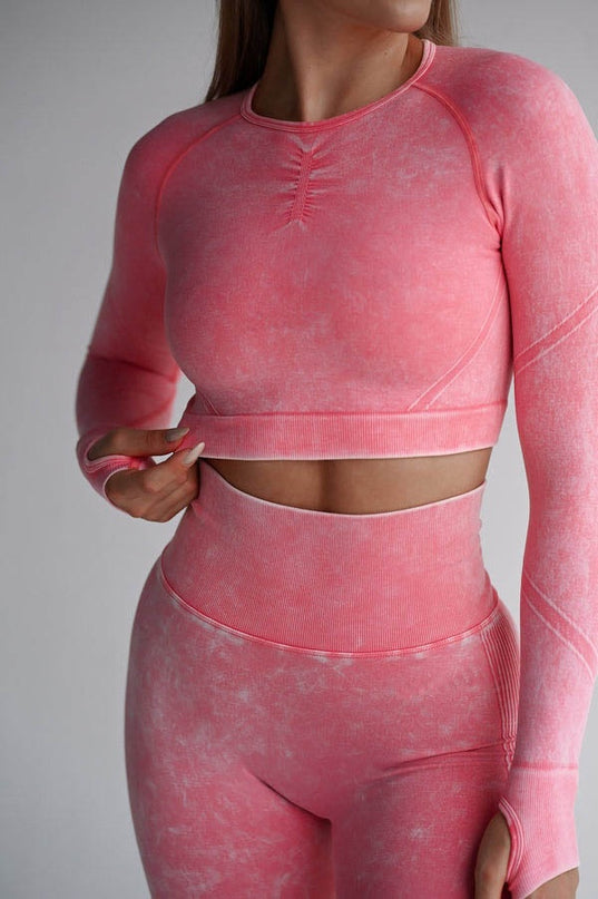 Set Sport Roz Deschis Din Doua Piese Cu Bluza Si Colanti, Cusatura Incretita Si Contur Push-Up Pentru Evidentierea Feselor